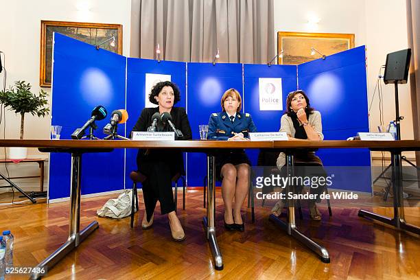 Brussels Press conference on the future of the federal police in Belgium. From left to right mrs Annemie Turtelboom, minister of Justice, Catherine...