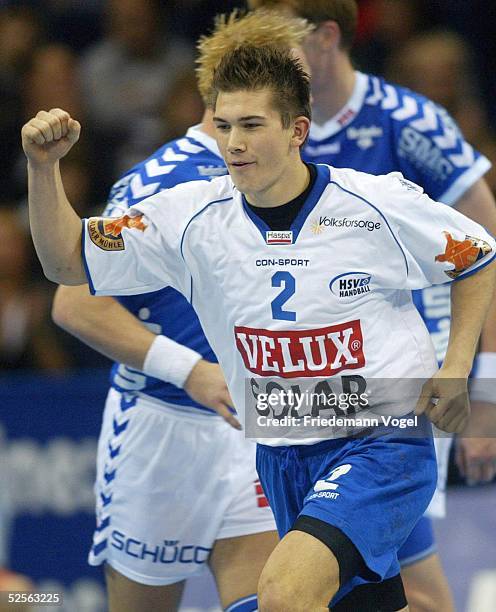 Handball / Maenner: 1. Bundesliga 04/05, Hamburg; HSV Handball - TBV Lemgo 34:23; Jubel Sebastian OBDERBECK / HSV 06.10.04.