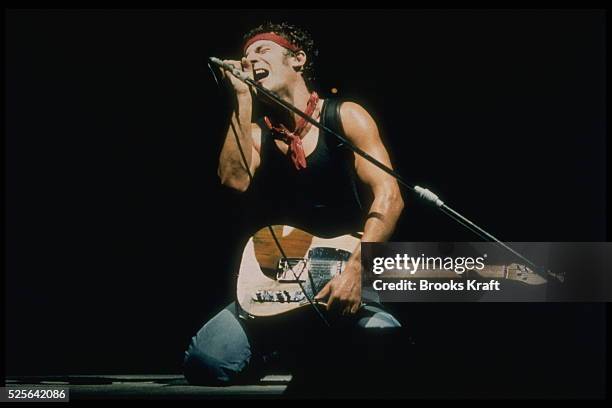 Iconic Springsteen Images Bruce Springsteen Images Photos and Premium High Res Pictures - Getty ...