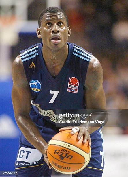 Basketball / Maenner: Berlin Basketball Trophy 2004; Alba Berlin - RheinEnergie Koeln 69:60; Michael WRIGHT / Alba 09.10.04.