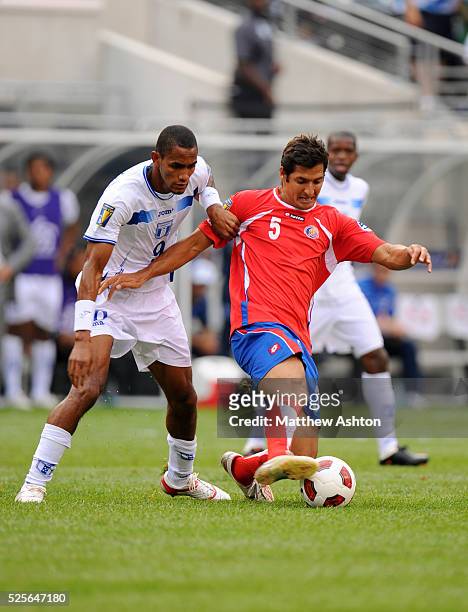 Jerry Bengtson of Honduras and Celso Borges of Costa Rica