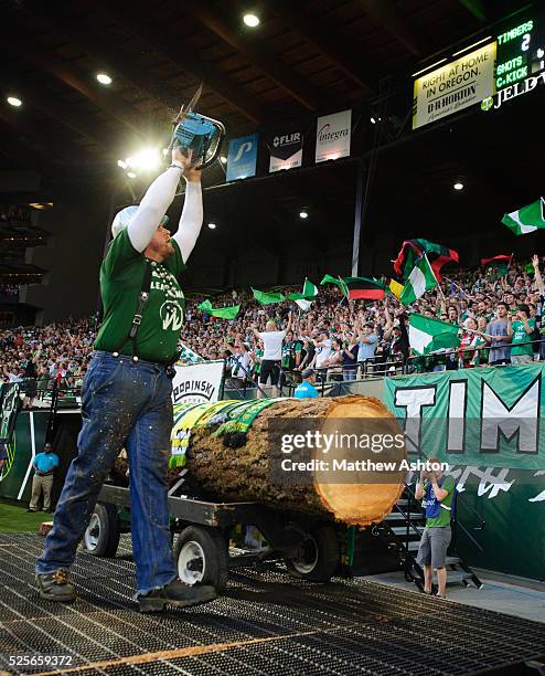 Timbers Fans Portland Timbers Fans Photos and Premium High Res Pictures - Getty Images