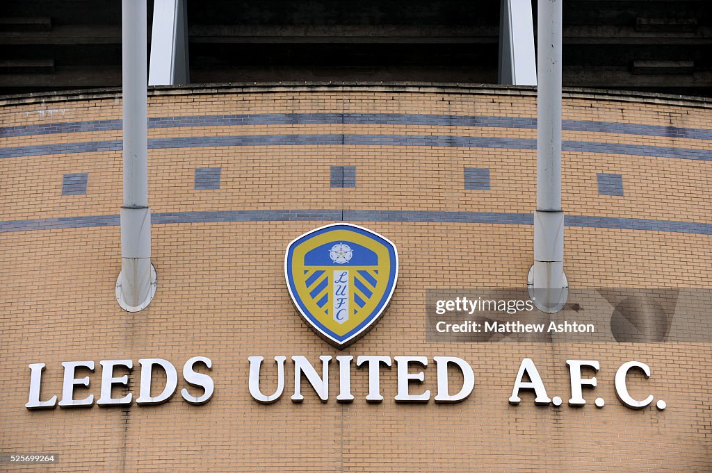 Soccer - Coca Cola Football League One - Leeds United vs. Carlisle United