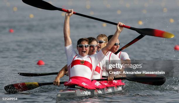 Kanu: Olympische Spiele Athen 2004, Athen; Kanu Rennsport / Kajak K4 500m / Frauen; Gold: Birgit FISCHER, Maike NOLLEN, Katrin WAGNER, Carolin...