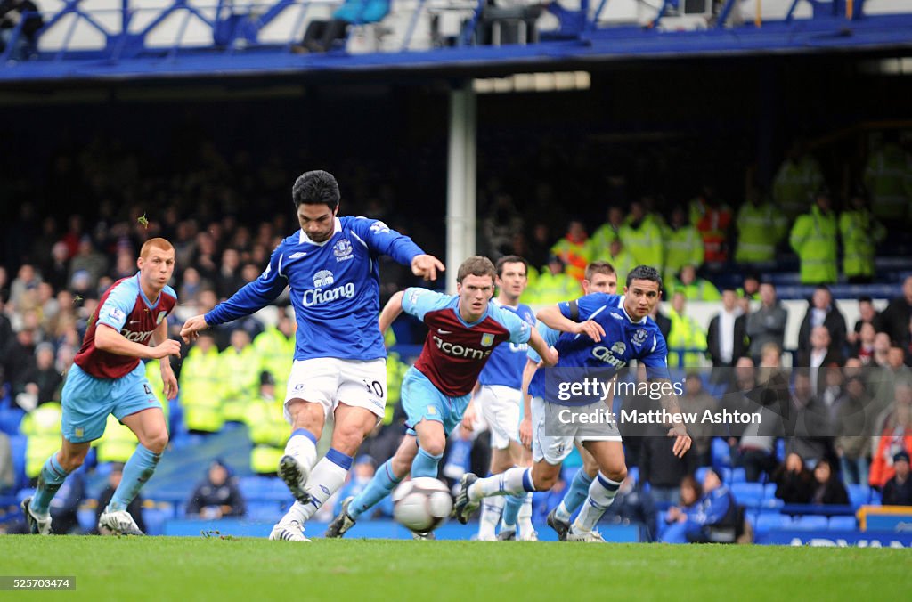 Soccer - FA Cup - Everton vs. Aston Villa