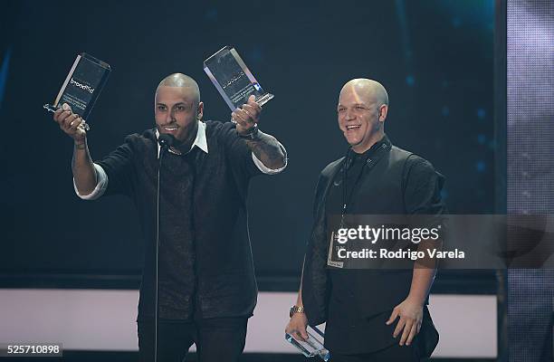 Nicky Jam receive awards at the Billboard Latin Music Awards at Bank United Center on April 28, 2016 in Miami, Florida.