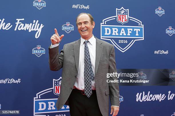 Art Briles, head coach of Baylor arrives to the 2016 NFL Draft at the Auditorium Theatre of Roosevelt University on April 28, 2016 in Chicago,...