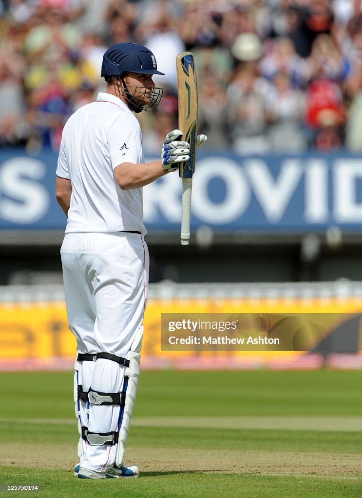 CRICKET - Ashes npower Test Series Third Test - England v Australia - Day Four