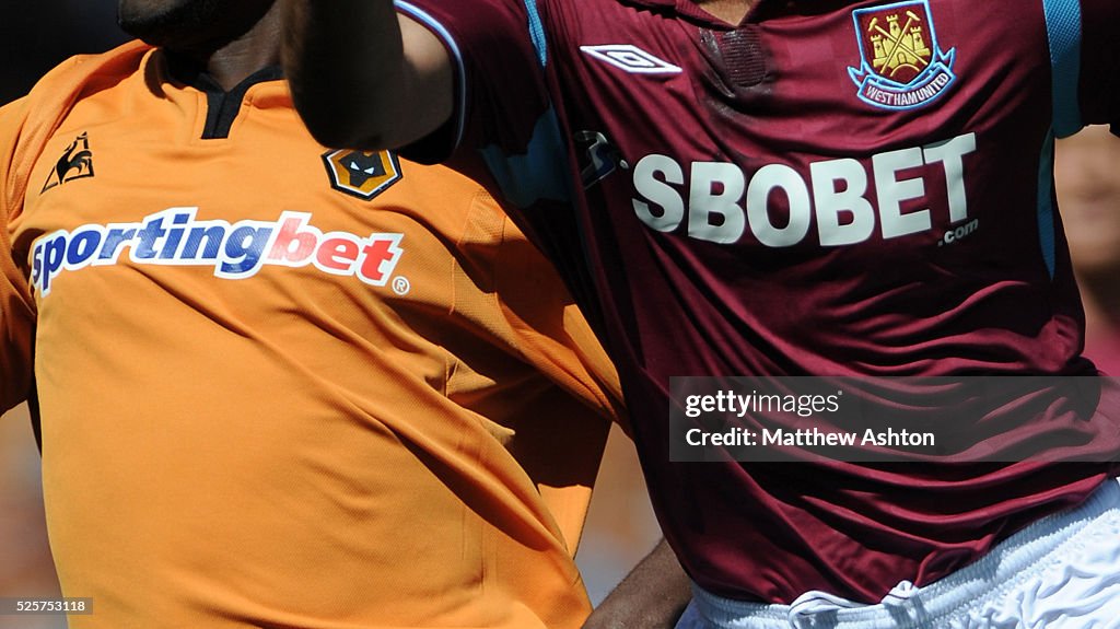 Soccer - Barclays Premier League - Wolverhampton Wanderers vs. West Ham United