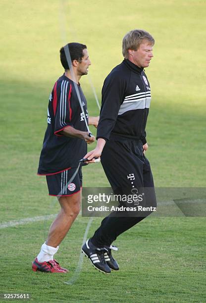 Fussball: 1. Bundesliga 04/05, Dubai; FC Bayern Muenchen / Trainingslager; Hasan SALIHAMIDZIC, Oliver KAHN 06.01.05.