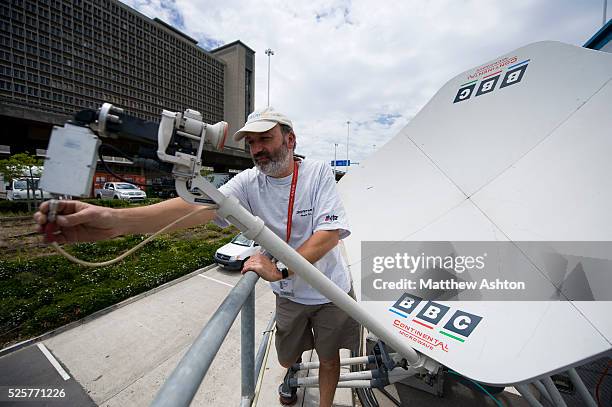 Tv Engineering Making 43 Society Of Broadcast Engineers Stock Photos, High-Res Pictures, and ...