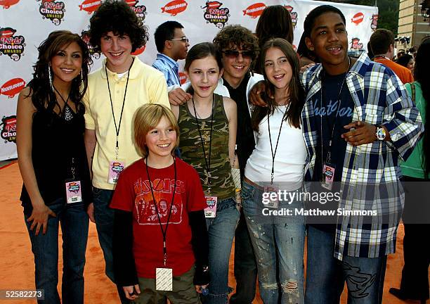 Cast of Zoey 101 actors Kristin Herrera, Sean Flynn, Paul Butcher, Erin Sanders, Matthew Underwood, Alexa Nikolas and Christopher Massey arrive at...