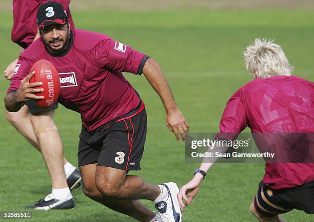 175 Dean Rioli Photos & High Res Pictures - Getty Images