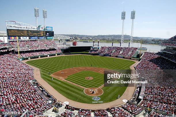 An overall view of the opening day game between the New York Mets and the Cincinnati Reds on April 4, 2005 at Great American Ballpark in Cincinnati,...