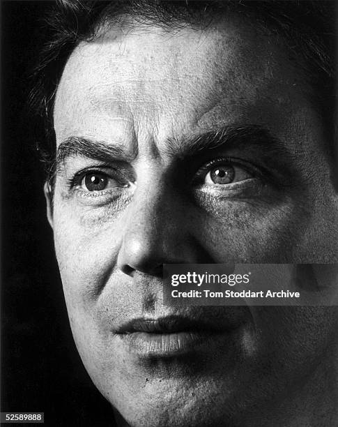 Tony Blair 1997 General Election Campaign Photos and Premium High Res