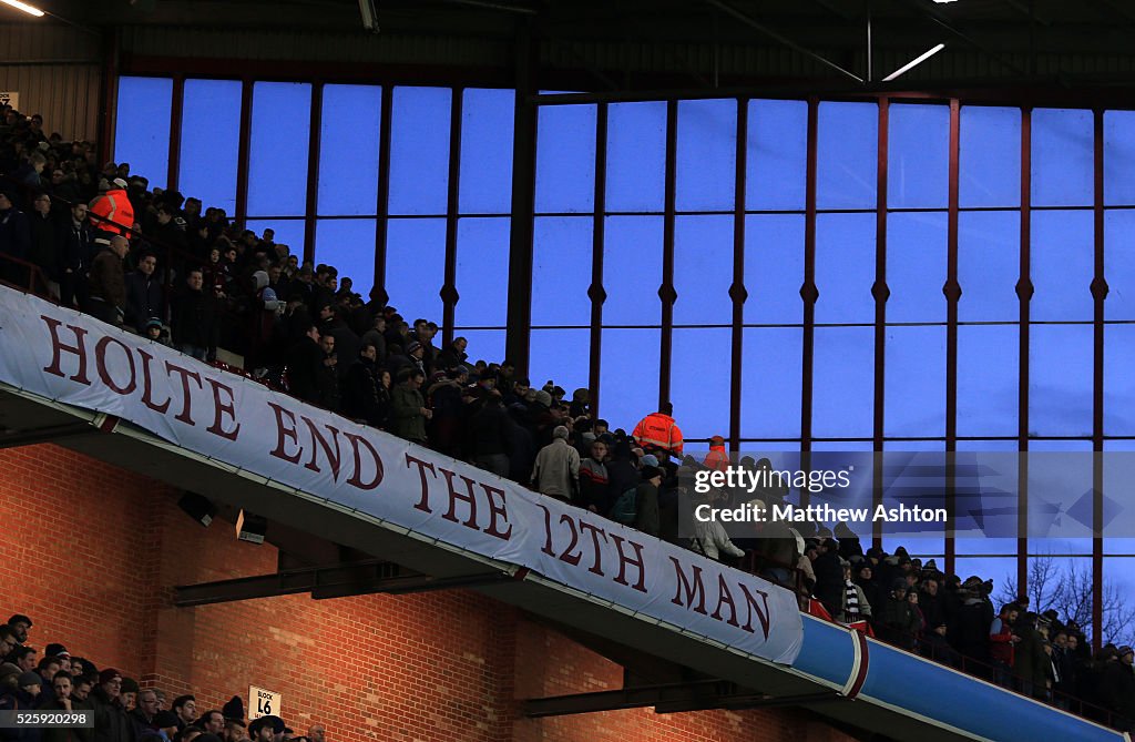 SOCCER : Barclays Premier League - Aston Villa v Liverpool