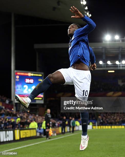 Romelu Lukaku of Everton celebrates scoring his side's second goal