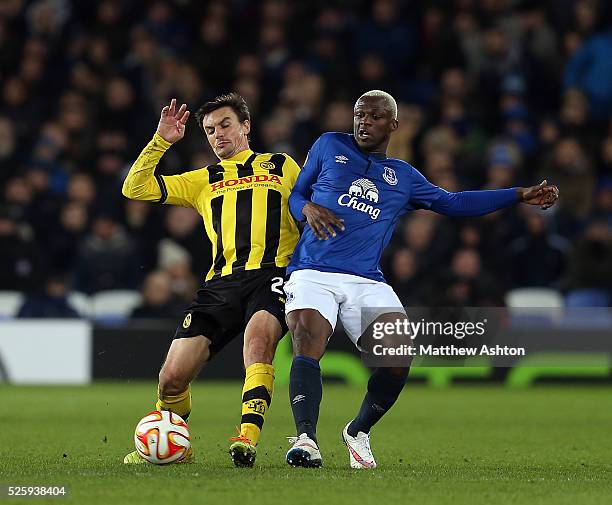 Arouna Kone of Everton and Scott Sutter of Young Boys