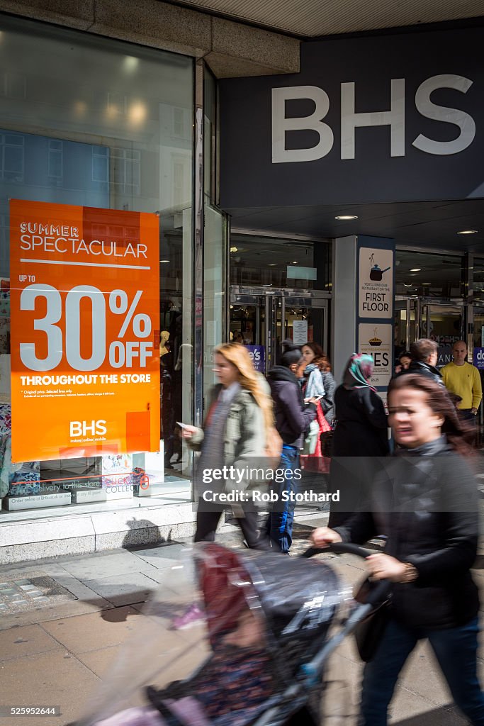 Beleaguered BHS Holds Summer Sale