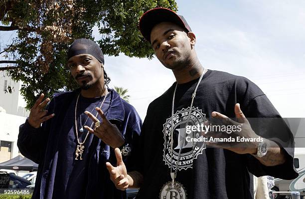 Hip-hop artists Snoop Dogg and The Game arrive at a press conference to announce their "How The West Was One" US Tour on April 6, 2005 in Los...