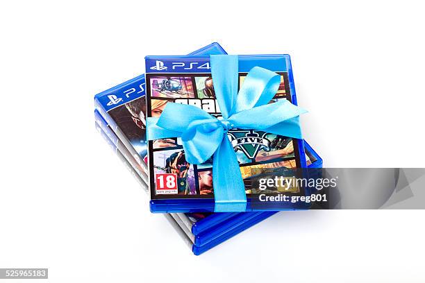 playstation 4 games - gta v, fifa14, minecraft xxxl - ps4 stock pictures, royalty-free photos & images