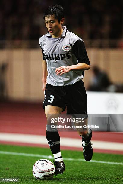 Young-Pyo Lee of PSV Eindhoven in action during the UEFA Champions League First Knock-Out, Second Leg match between AS Monaco and PSV Eindhoven at...