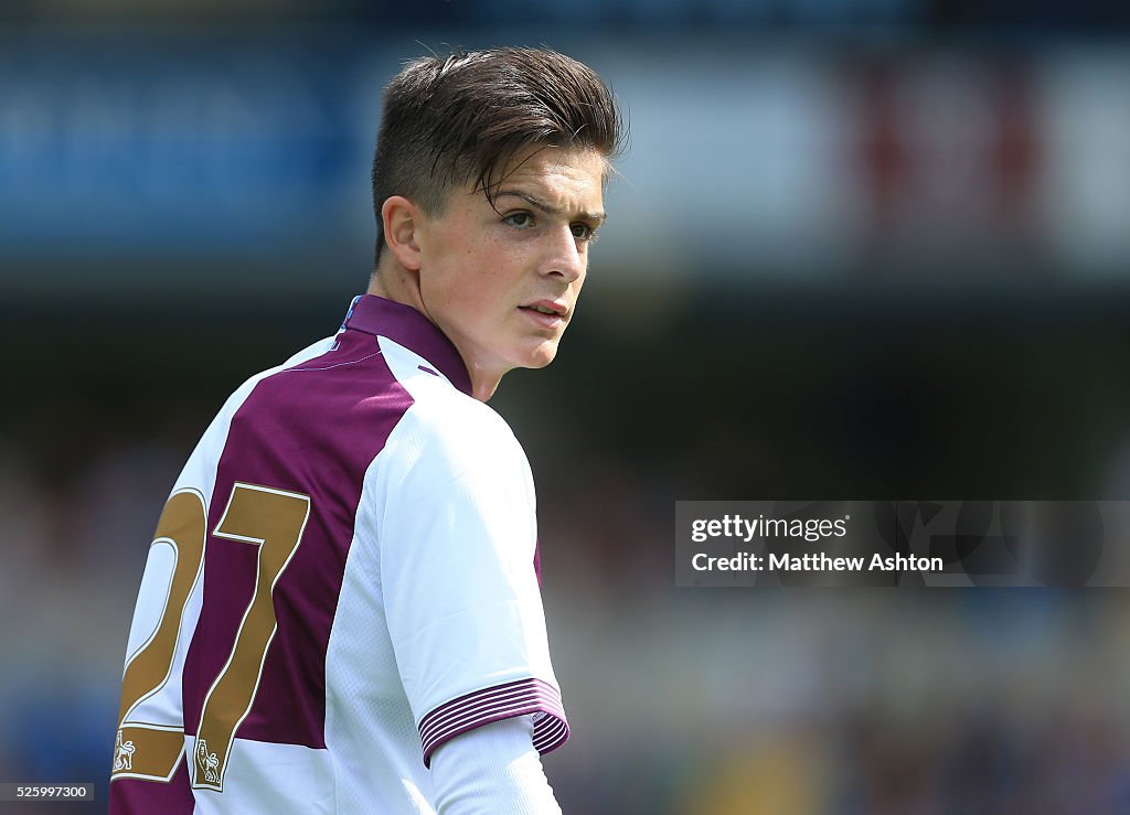 Soccer - Pre-season Friendly - Wycombe Wanderers v Aston VIlla