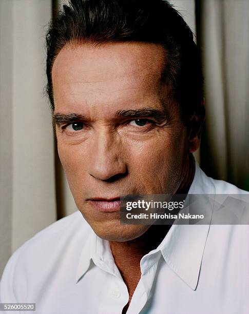 Arnold Schwarzenegger 2002 Photos and Premium High Res Pictures - Getty