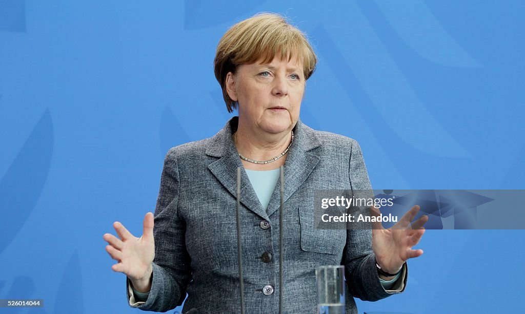 Merkel - Kucinskis press conference in Berlin