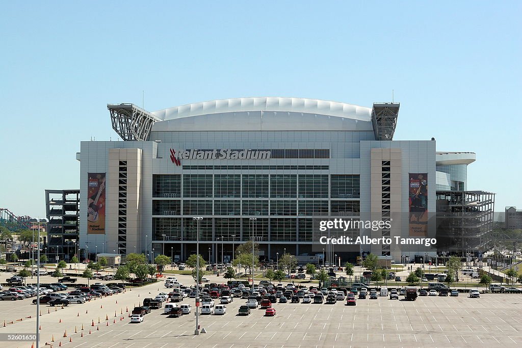 "Selena Vive!" Concert At Reliant Stadium