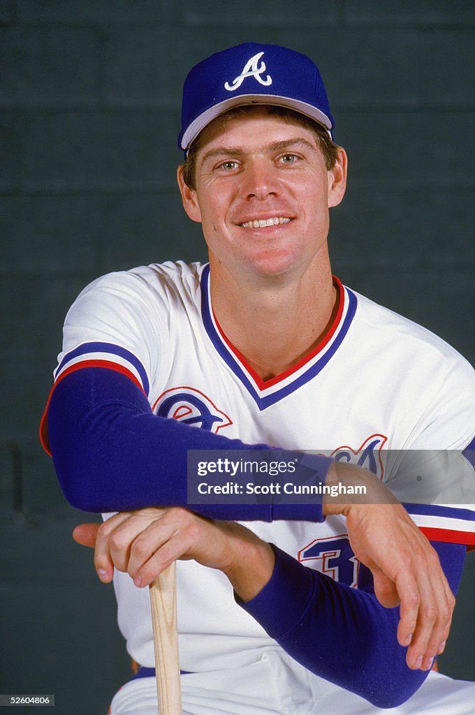 Dale Murphy of the Atlanta Braves sits for a portrait during the 1985