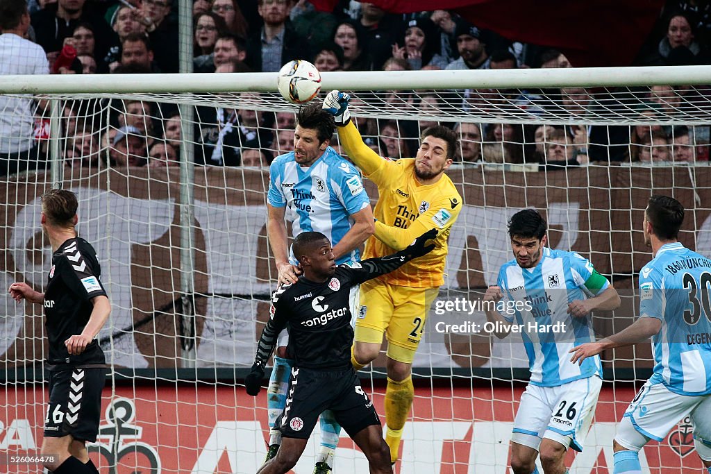 FC St. Pauli v 1860 Muenchen  -  2. Bundesliga