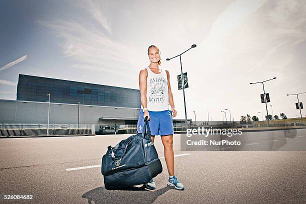 Dominique Vugt is a professional soccer player for ADO Den Haag. Previous season she played for Lierse SK in Belgium. She was then part of the BeNe...