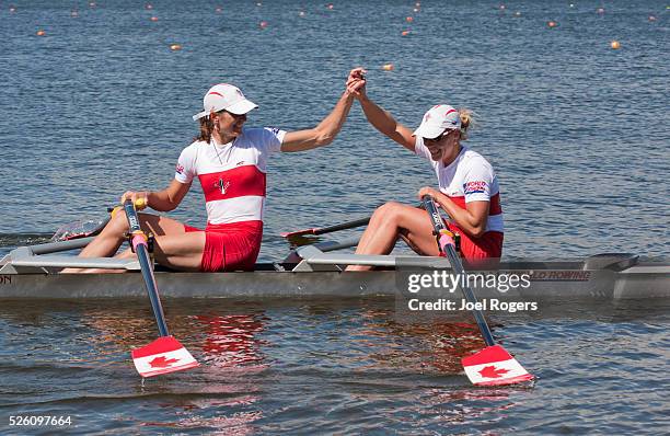 Jen Thomson Rowing 91 Double Bicep Stock Photos, High-Res Pictures, and Images - Getty Images