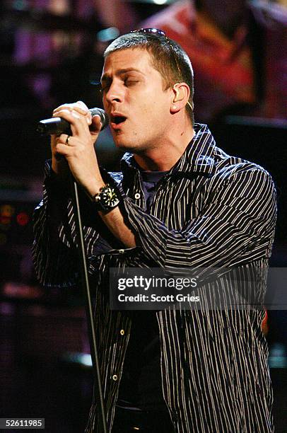 Rob Thomas performs onstage during rehearsals for the VH1 Save The Music Foundation benefit concert at the Beacon Theater April 10, 2005 in New York...