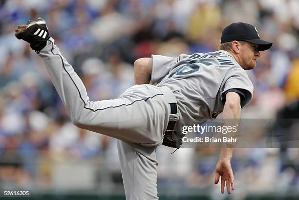 Starting pitcher Ryan Franklin of the Seattle Mariners delivers a pitch against the Kansas City Royals on an opening day April 11, 2005 at Kauffman...