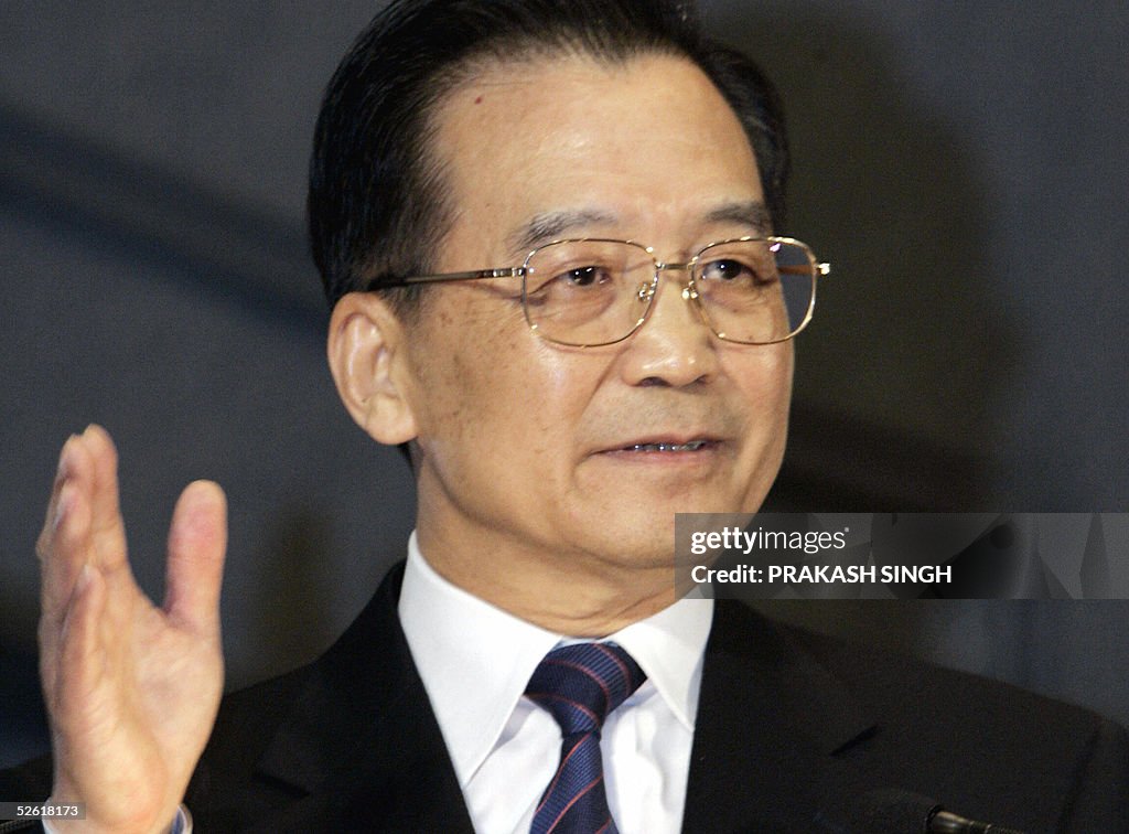 Chinese Prime Minister Wen Jiabao addres