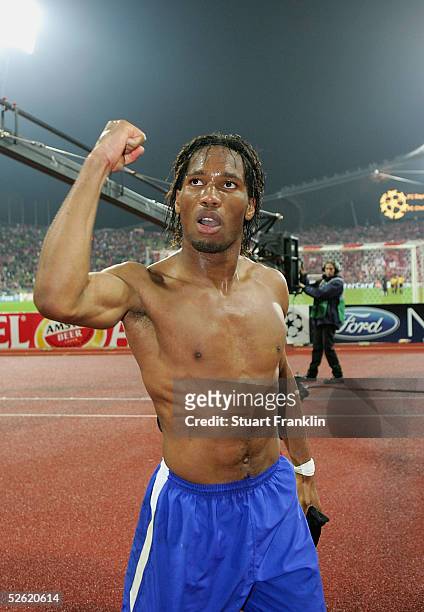 Didier Drogba of Chelsea celebrates at the end of the UEFA Champions League quarter final second leg match between Bayern Munich and Chelsea at the...