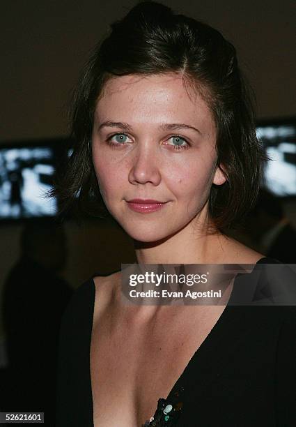 Actress Maggie Gyllenhaal arrives at "A Work In Progress: An Evening With Marc Forster" at the Museum of Modern Art on April 12, 2005 in New York...