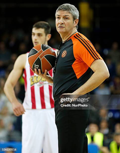 Febrero- ESPANA: the referee during the match beetwen FC Barcelona and Olympiakos, corresponding to the week 8 of the Top 16 of the basketball...