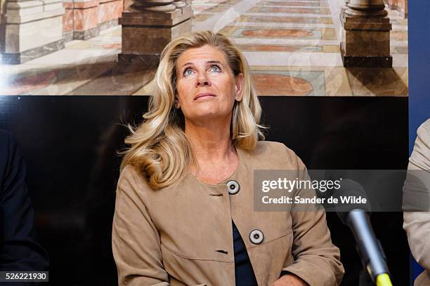 Princess Lea, widow of late Prince Alexander of Belgium, made known that the Prince Alexander price for Literature will be held every year in...