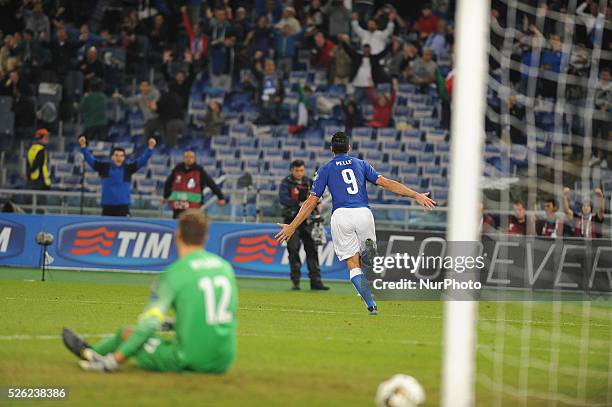 Graziano Pell�� celebrates after scoring a goal during the Qualifying Round European Championship football match Italia vs Norvegia at the Olympic...