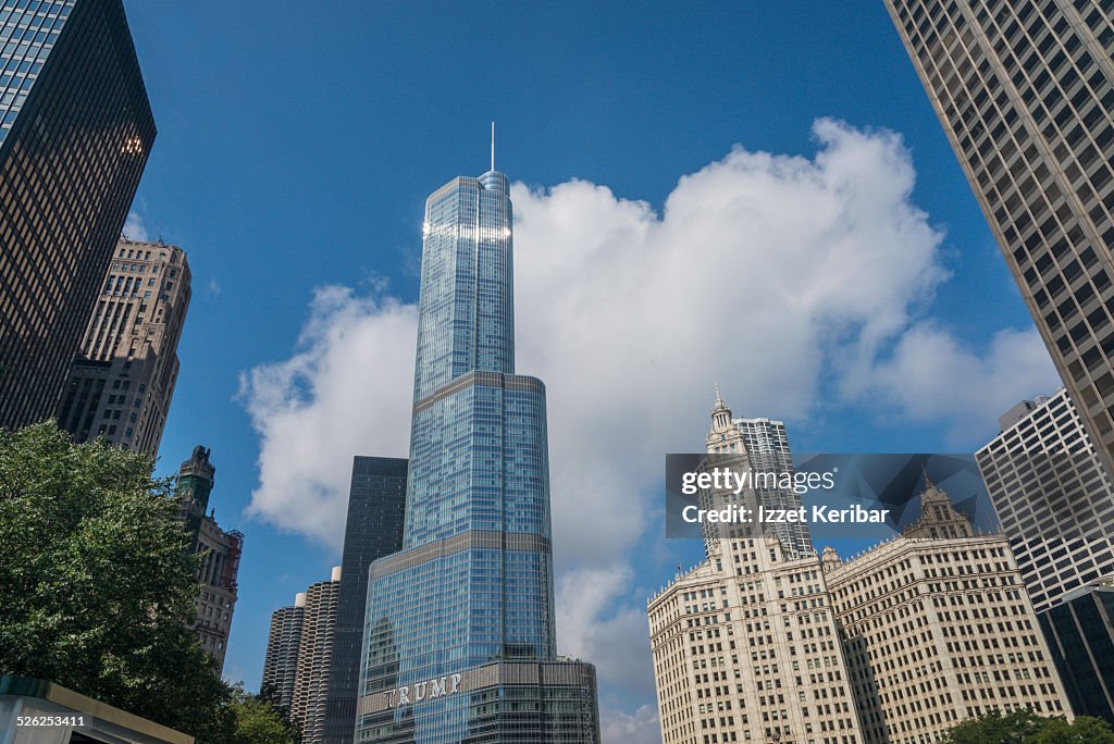 Skyscrapers from Chicago river, Illinois