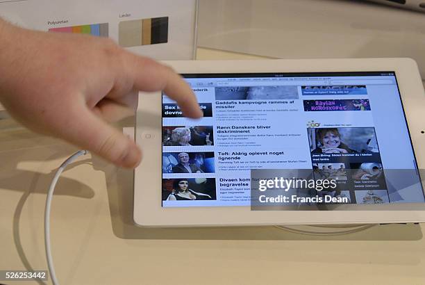 Apple iPad2 display at Fona televsion and Radio 26 March 2011