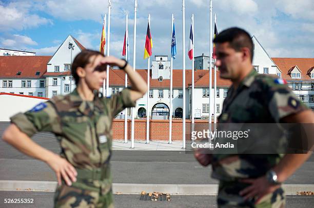 Multinational standing army corps headquartered in Strasbourg , available for the European Union and the Atlantic Alliance . Eurocorps soldiers.