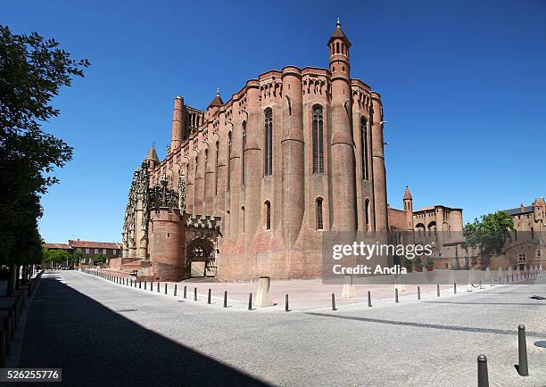 The cathedral stands on a rocky peak overhanging the Tarn department. It's the largest brick cathedral in the world. Its construction lasted a...