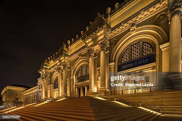 metropolitan museum - metropolitan museum of art new york city stock-fotos und bilder