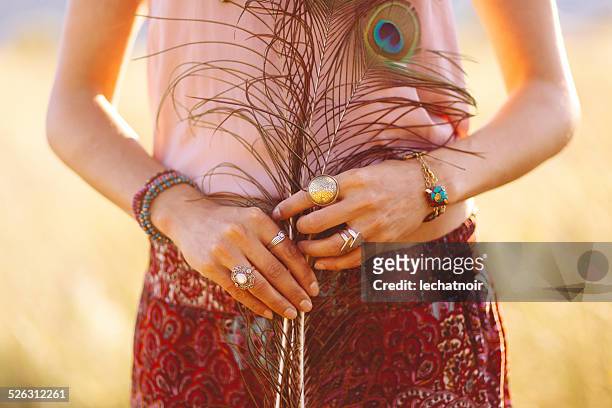 fashionable woman wearing gypsy vintage accessories - gypsy of the year competition stockfoto's en -beelden