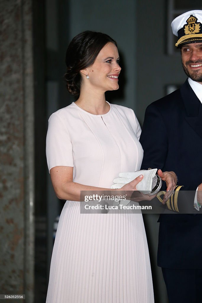 Te Deum Thanksgiving Service Arrivals - King Carl Gustaf of Sweden Celebrates His 70th Birthday