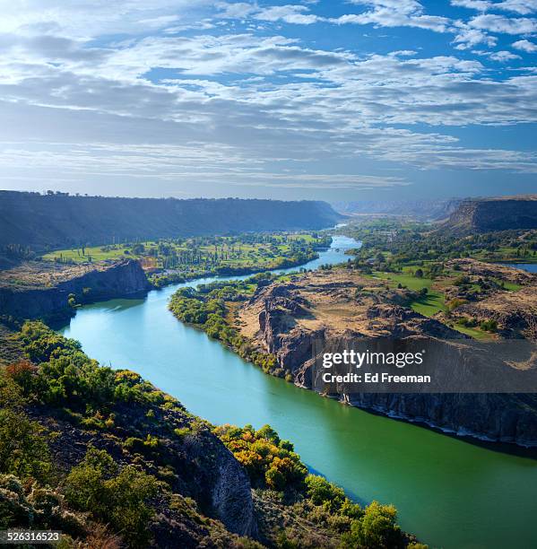 blue-green snake river, idaho - snake river stock-fotos und bilder